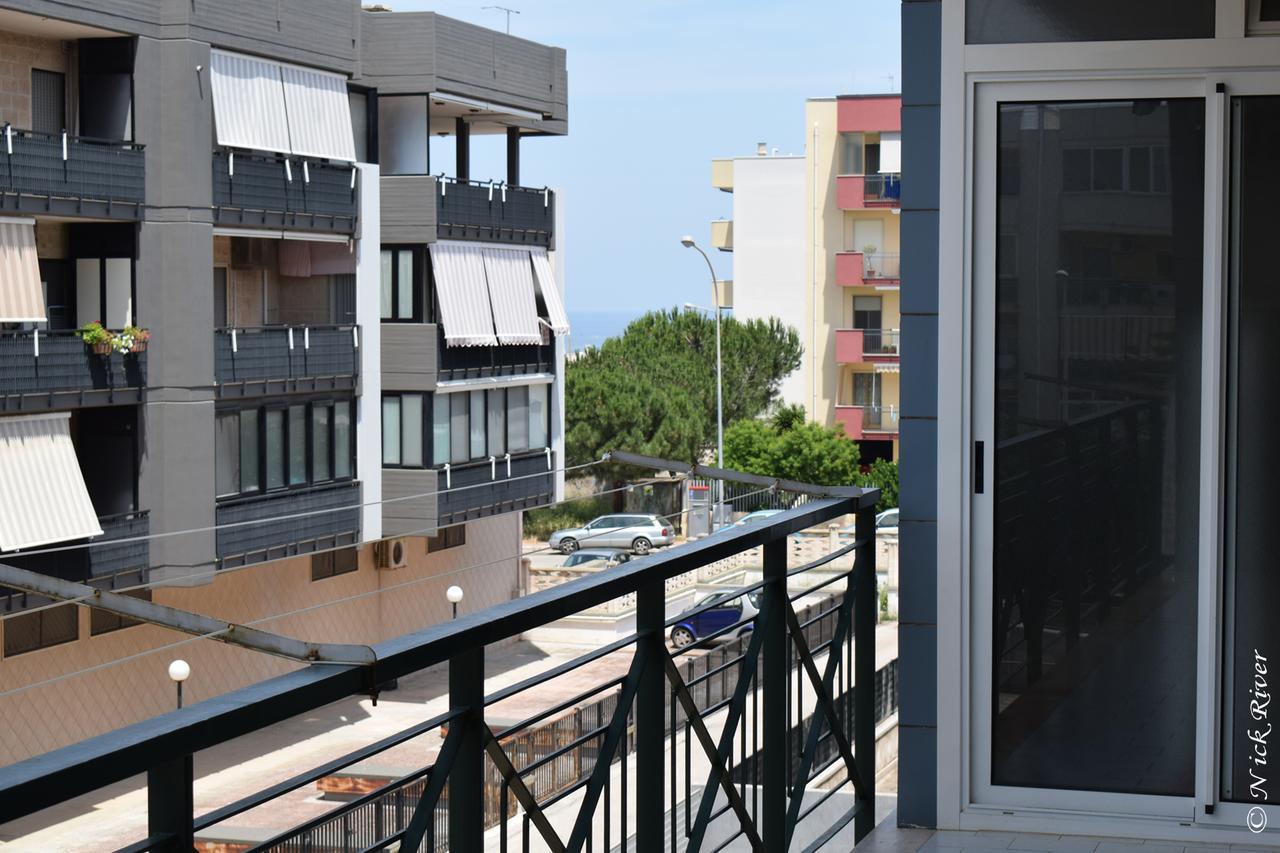 Apartamento Vacation House A Mola Di Bari Exterior foto